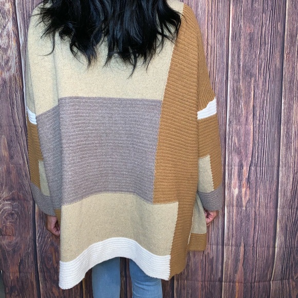 BD Collection Color-block Cardigan - Picture 3 of 3